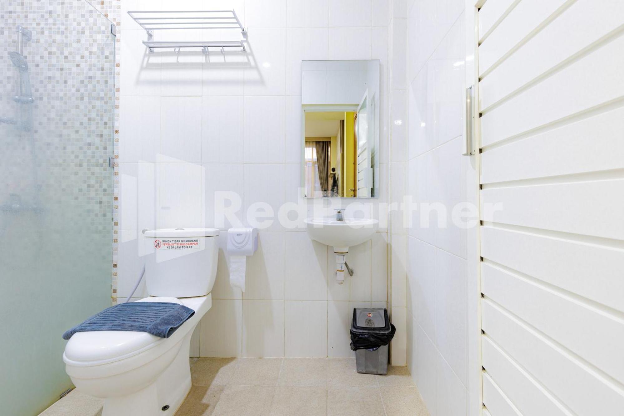 De Malang Sweet Homestay Syariah Mitra Reddoorz Exterior foto